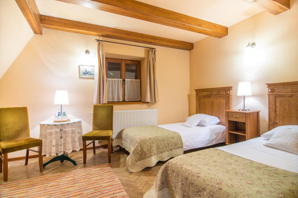 Hotel Folwark Walencja Kazimierz Dolny Esterno foto